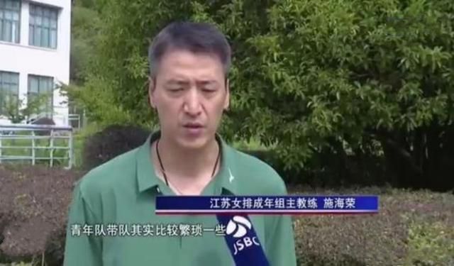 第21分钟，贝利外围尝试远射，埃德斯再次做出扑救。